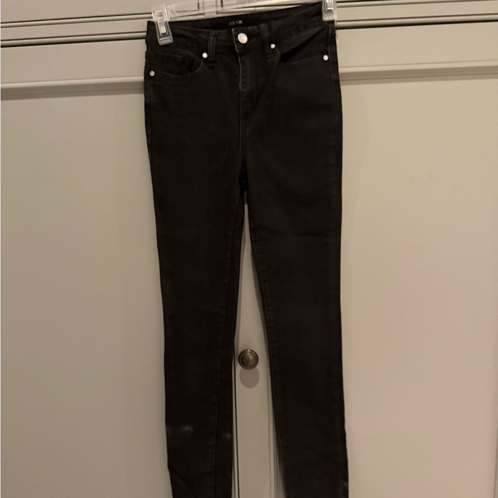 Black High-Waisted Skinny Jeans